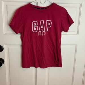 Gap red shirts Womens m